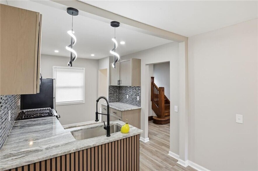 Building Photo - 126 Brookridge Dr