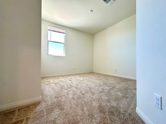 Building Photo - Brand new Townhome!   Summerlin Grand Park Village