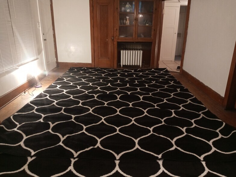 Building Photo - 1210 Erie St