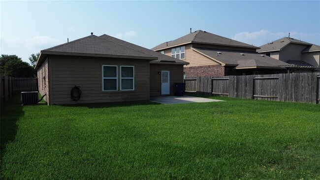 Building Photo - 7617 Topaz Way