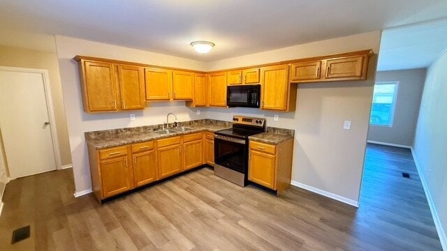 Building Photo - EAST SIDE 4 BEDROOM/1.5 BATH RANCH HOME FULLY RENOVATED AND AVAILABLE IMMEDIATELY