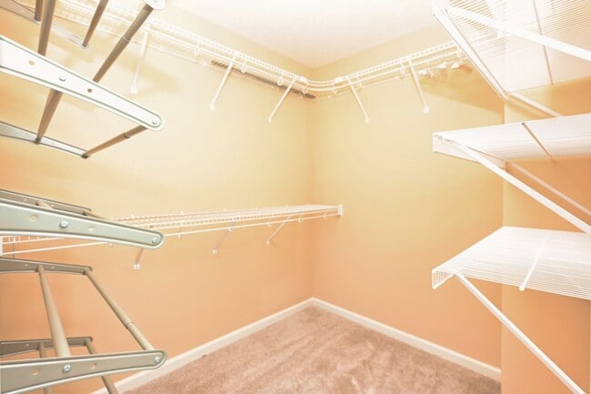 Building Photo - **BEAUTIFUL, WELL-MAINTAINED BRICK HOME ON A LOVELY 0.63-ACRE LOT IN A DESIRABLE NEIGHBORHOOD**