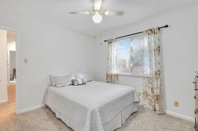 Building Photo - 1507 Wildwood Dr