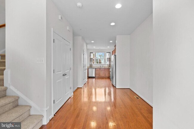 Building Photo - 23177 Ambrosia Ln