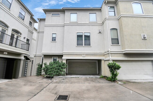 Building Photo - 5443 Kansas St