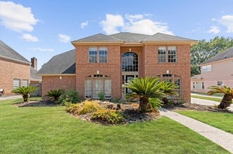 Building Photo - 4414 Riverside Oaks Dr