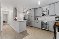 Building Photo - Kihei Villages - Unfurnished upstairs unit 2 bd/1.5 bath. Nicely remodeled.