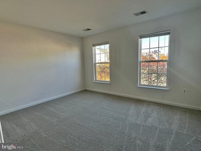 Building Photo - 1300 Walker Dr