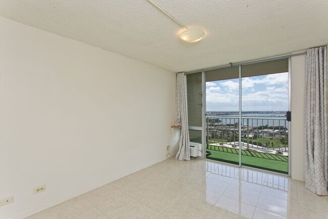 Building Photo - 1 Bed 1 Bath 1 Parking in Lele Pono - spectacular unobstructed view of Pearl Harbor!