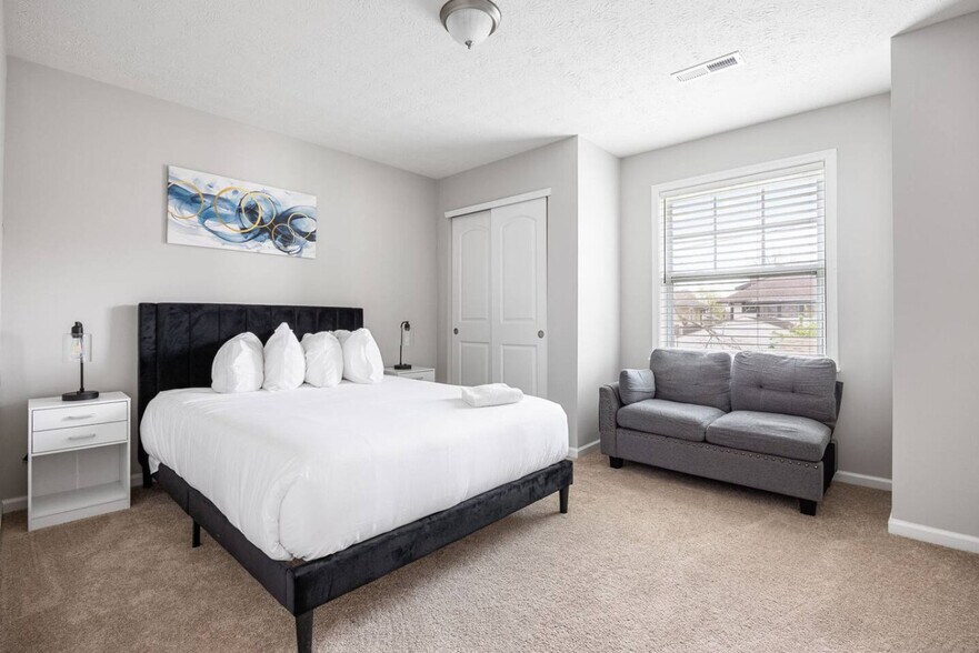 Building Photo - 3132 N New Jersey St
