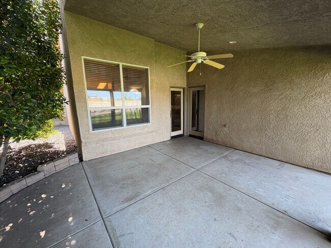 Building Photo - SE Visalia Cul-de-sac Home Available Now!