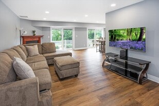 Building Photo - 56 Woods Edge Dr