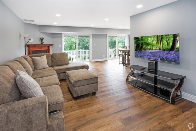 Building Photo - 56 Woods Edge Dr