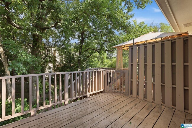 Building Photo - 3127 Lancaster Ct