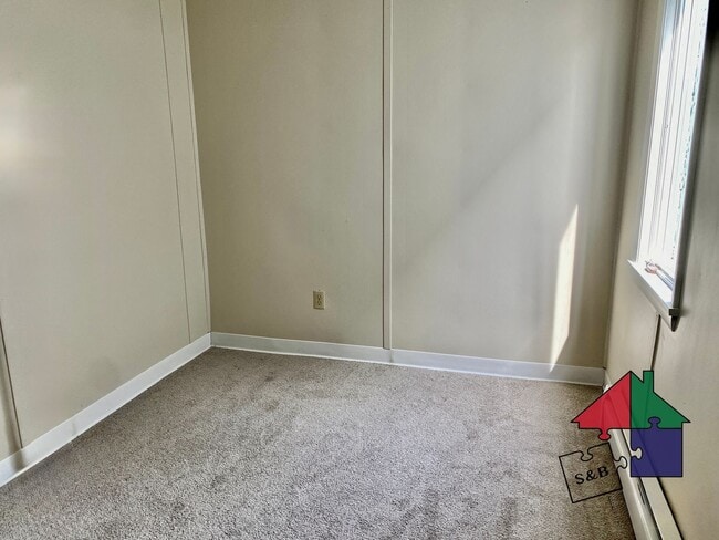 Building Photo - 63 Brook St