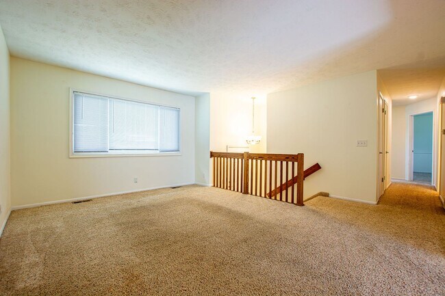 Building Photo - 3 Bedroom / 2 Bath Home off 108th and Q!