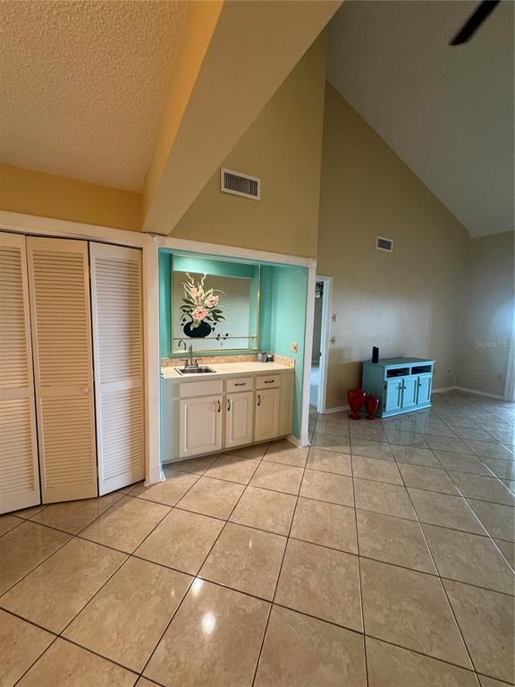 Building Photo - 2025 Sylvester Rd