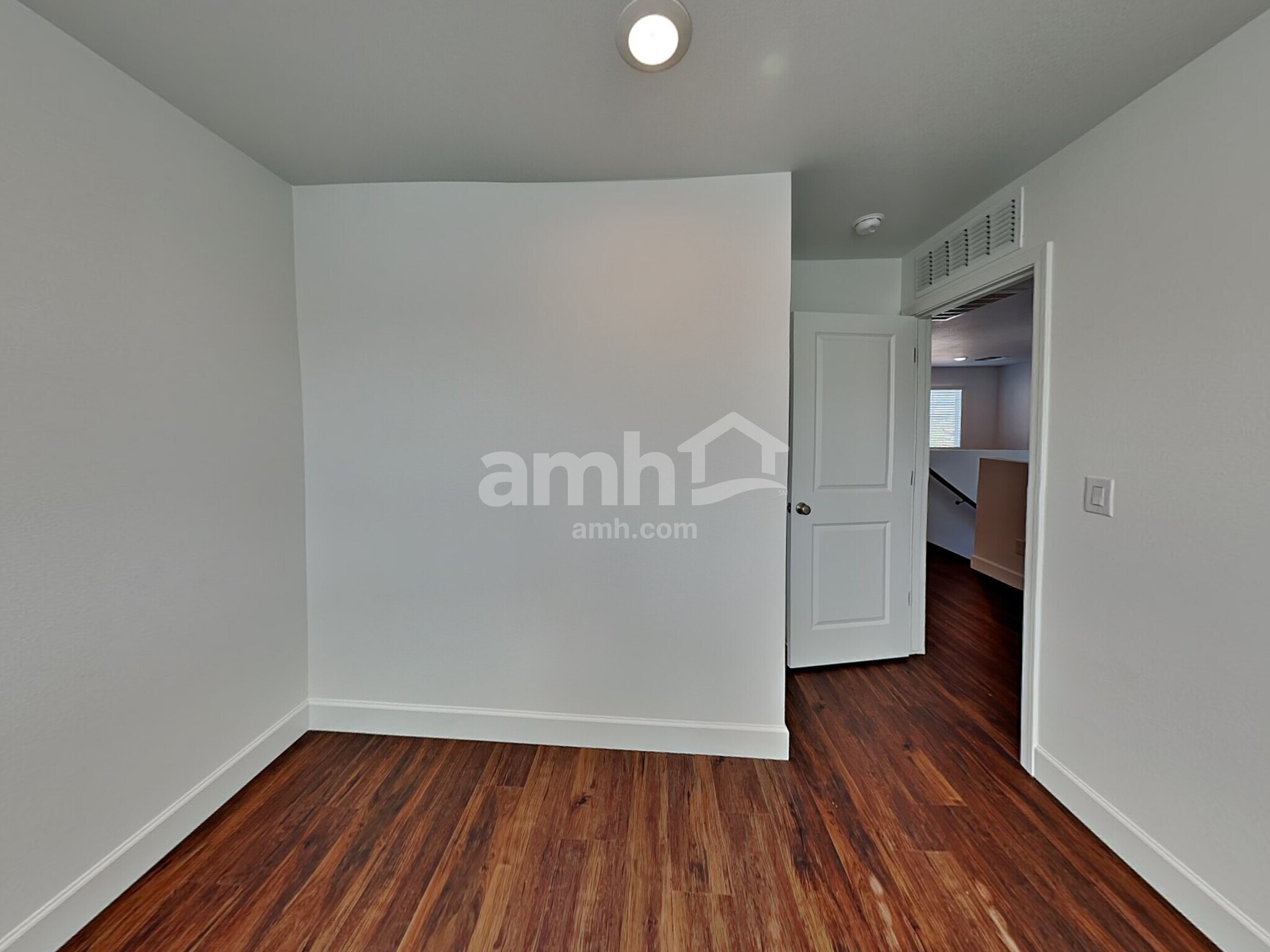 Building Photo - 6619 S 42nd Dr