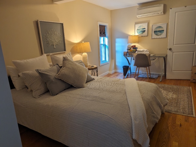 Building Photo - 278 St John St