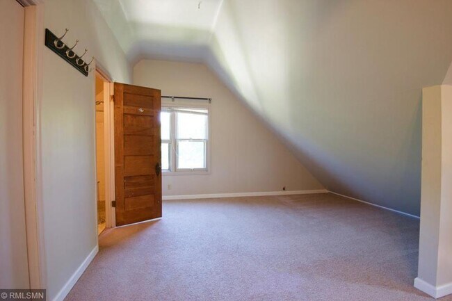 Loft to bathroom 3 - 1165 14th Ave SE