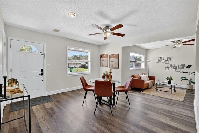 Building Photo - 11119 Temple Ave