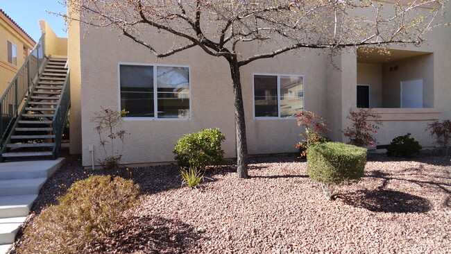 Primary Photo - 8501 W University Ave
