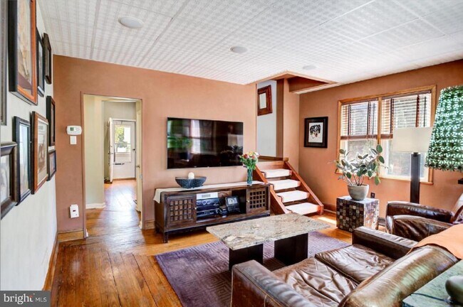 Building Photo - 105 Franklin Rd