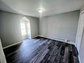 Building Photo - 430 W Turner St