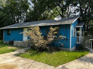 Building Photo - 1877 Rosanne St