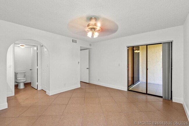 Building Photo - 5701 Riverside Dr