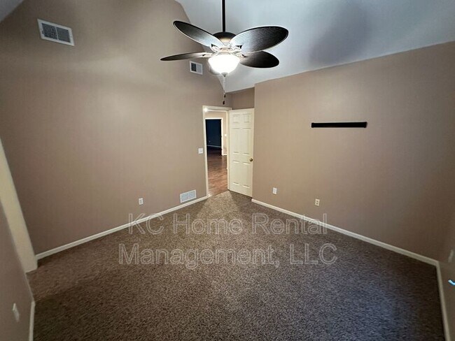 Building Photo - 11308 143rd Ter