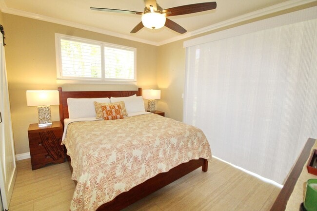 Building Photo - Beach Style 2 bed/2bath Luxury Condo - Finely Furnished - Steps from the Beach - Resort Amenities -