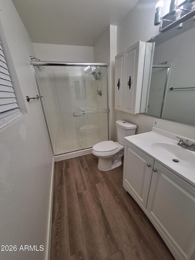 Building Photo - 2839 E Altadena Ave