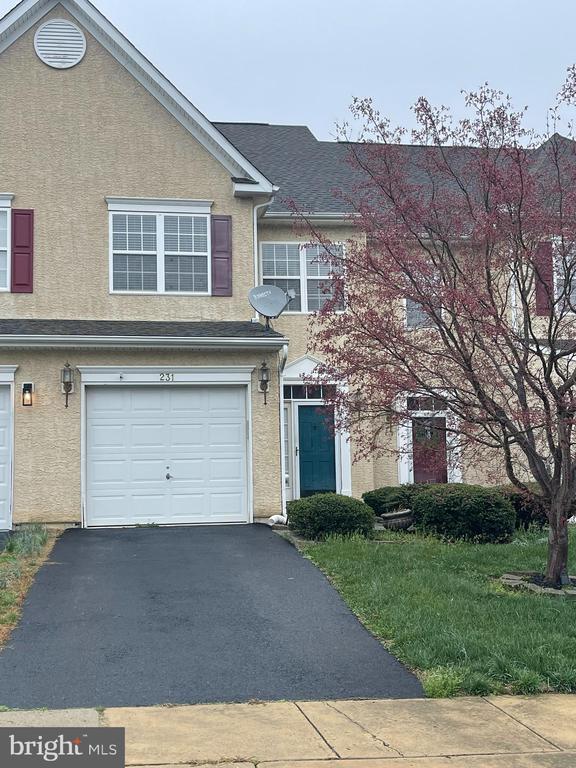 Building Photo - 231 Wilmore Dr