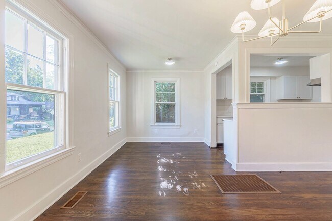 Building Photo - Updated home blends historic charm with mo...