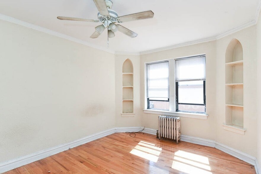 Building Photo - 4838 N Damen Ave