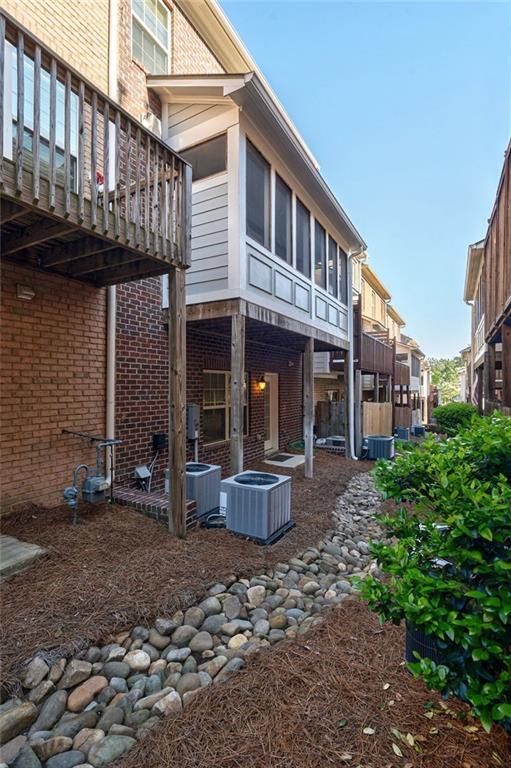 Building Photo - 2767 Durham Dr NE