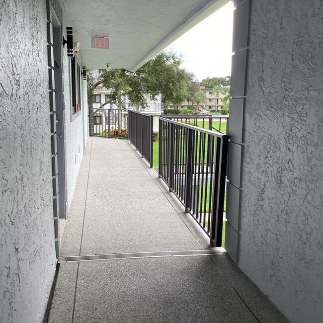 Building Photo - 15235 Lakes of Delray Blvd