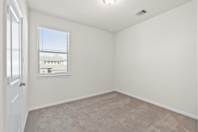 Building Photo - 12826 Raemoir Dr