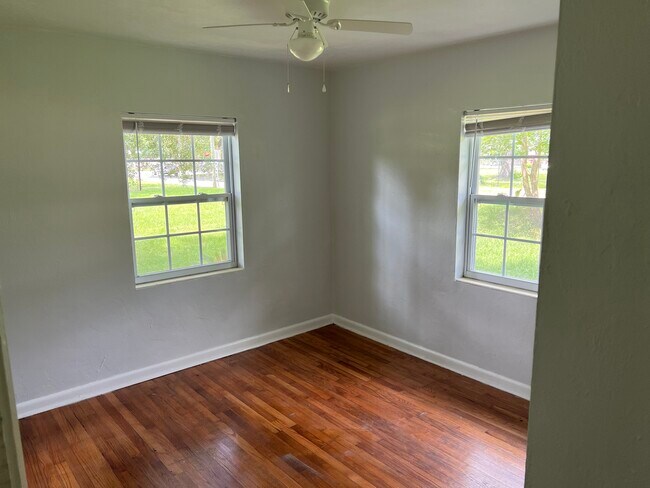 Building Photo - 2419 Dozier Dr