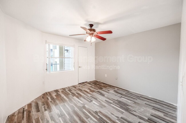 Building Photo - 3012 Parkway Blvd