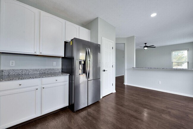 Building Photo - 1080 Mastell Dr