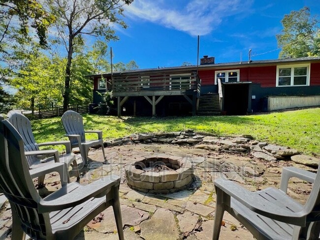 Building Photo - 3 Mt Royal Dr