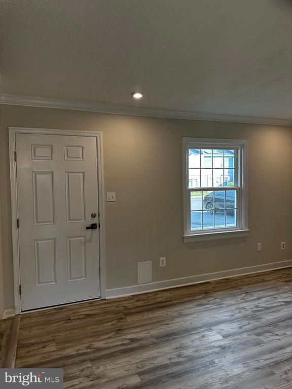 Building Photo - 610 Denton Cir