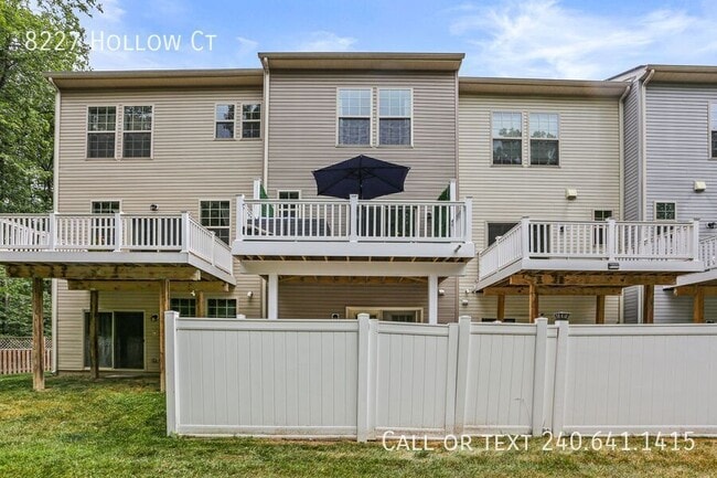 Building Photo - 8227 Hollow Ct