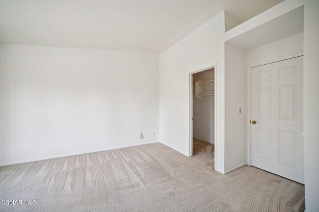 Building Photo - 668 Oak Run Trail