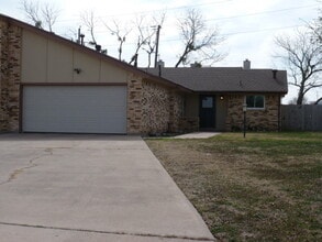 Building Photo - 3043 Curry Ln