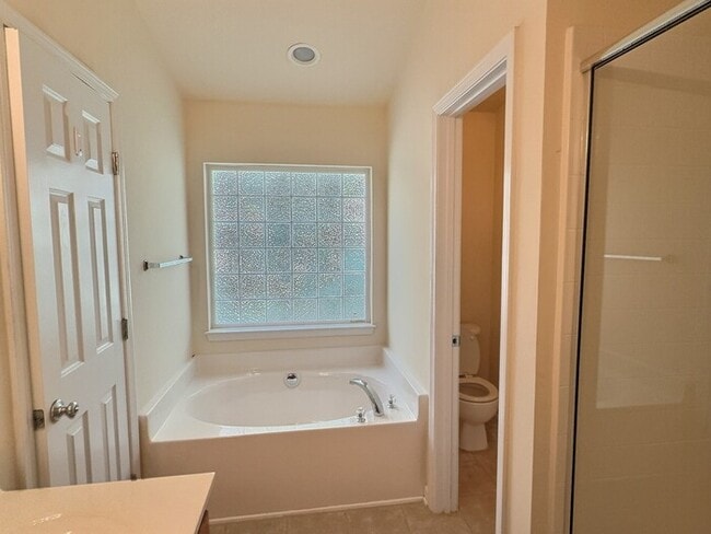 Building Photo - 2710 Wyntercrest Ln