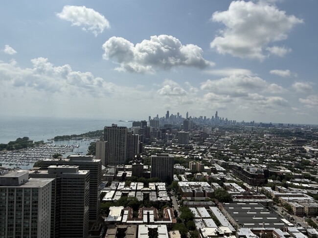 Building Photo - 3660 N Lake Shore Dr