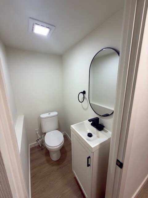 Building Photo - 352 S 25th St